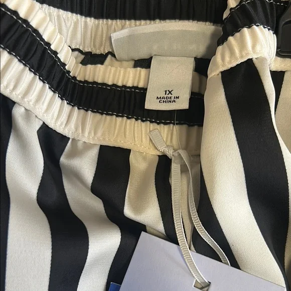 La Ligne Target Striped Black and White Pant set 1X NWT - Picture 6 of 8